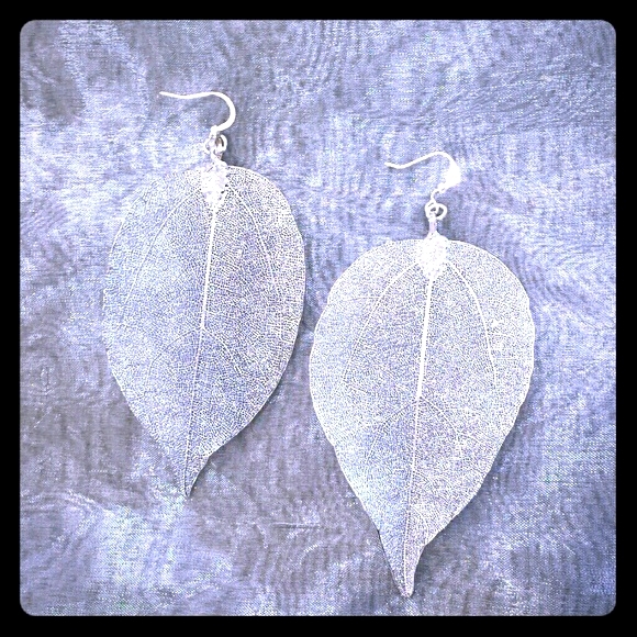 Jewelry - New Silver Leaf Earrings